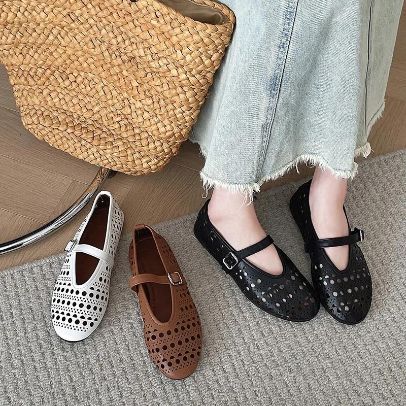 Новые женские туфли с пряжкой, женские туфли на плоской подошве, осенние, с круглым носком, полые, сплошные, повседневные, удобные, большого размера, для офиса, женские туфли