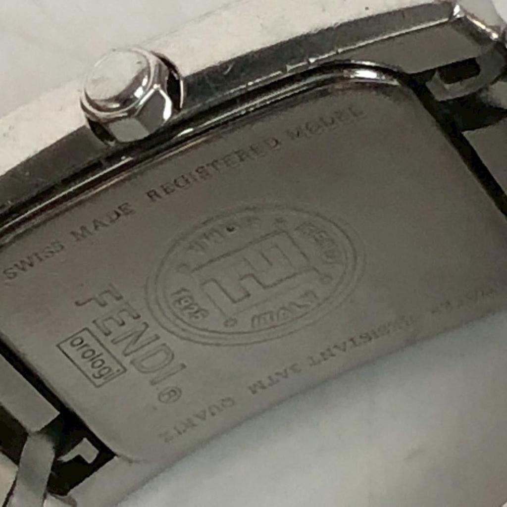 Б/у FENDI 7000L Classico Часы Кварцевые Женские Часы Кварцевые Часы Серебряные Квадратные Бренд