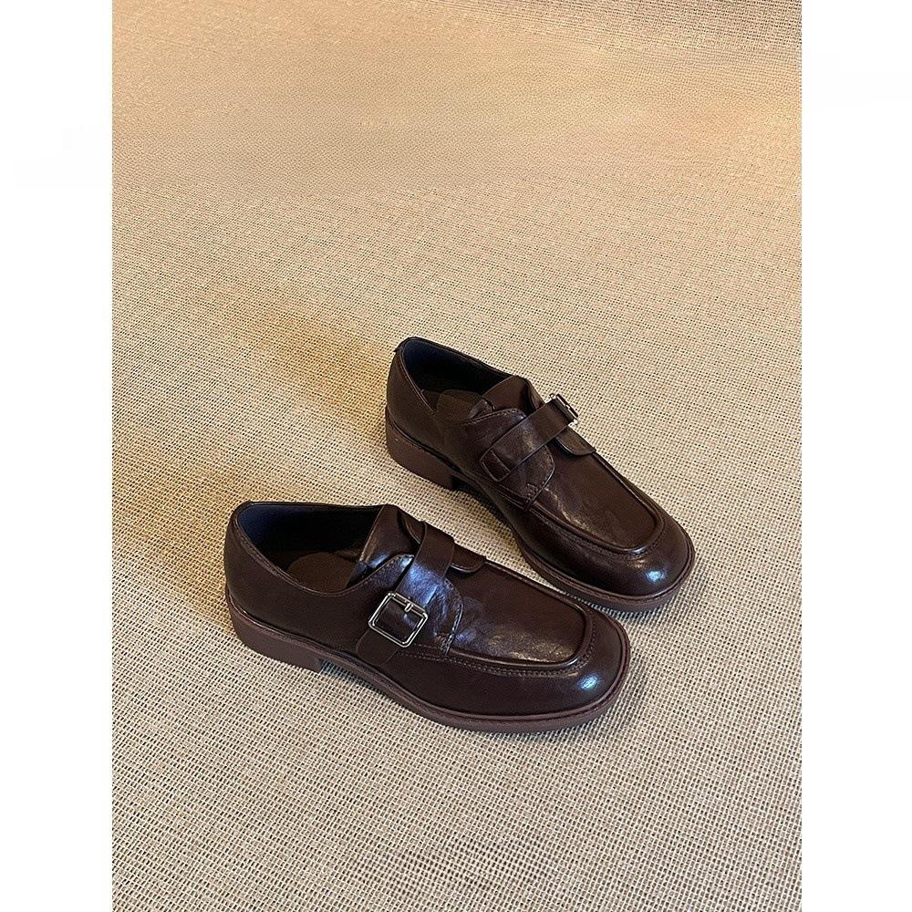 Маленькие кожаные туфли с квадратной пряжкой на ремне, женские туфли 2025 года на толстом каблуке в студенческом стиле, ленивые универсальные туфли-лодочки