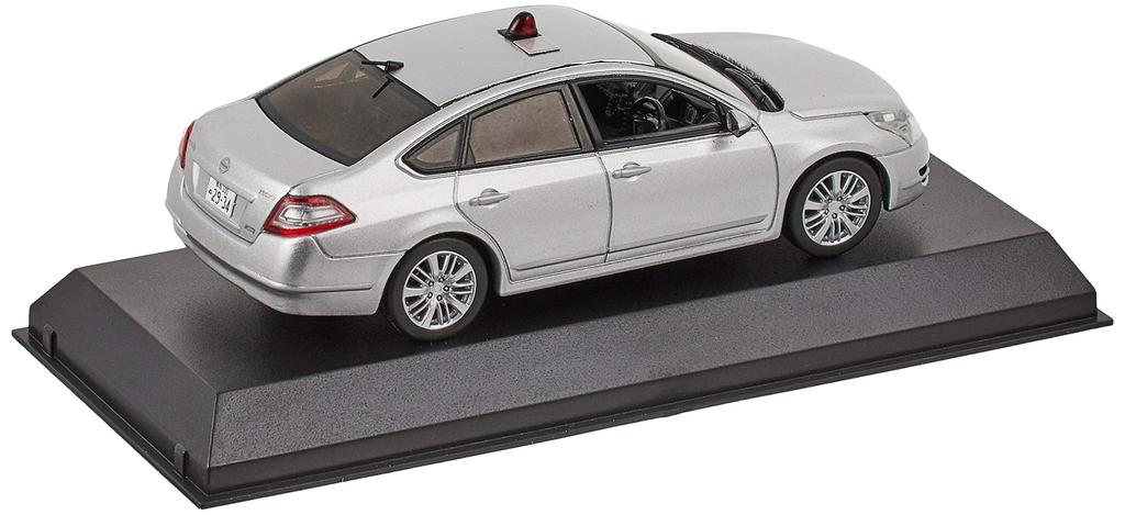 Nissan Teana 250XV 2015 года, дорожный департамент полиции префектуры Тоттори, автомобиль для борьбы с беспорядками, готовый к использованию в масштабе RAI'S 1/43 (J32) (Маскированное серебро)
