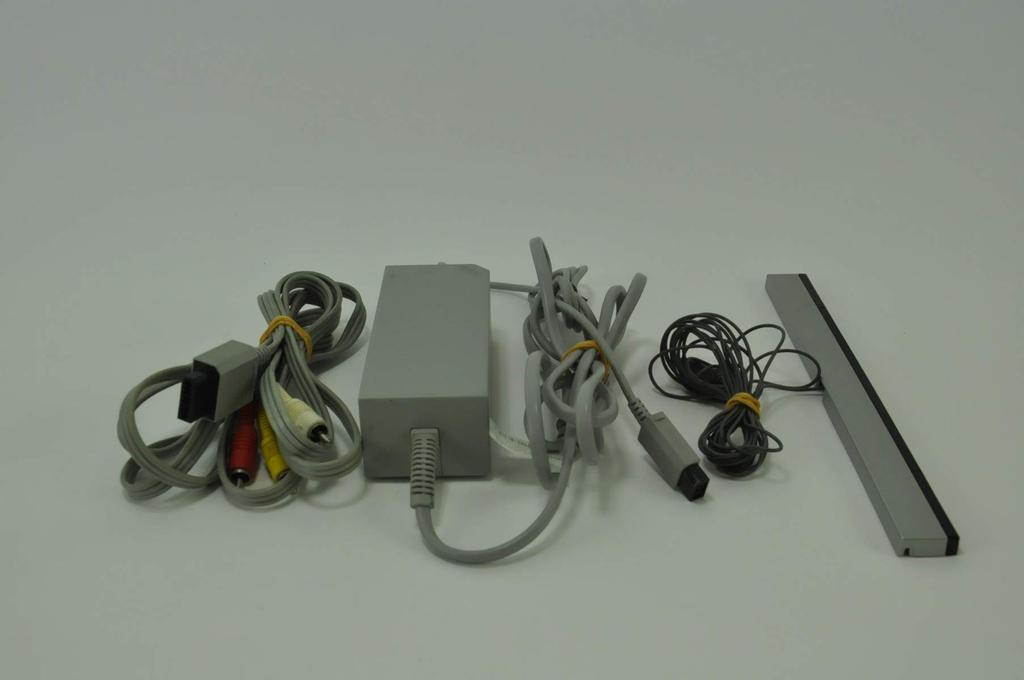 Марио Карт Wii х 1 («Wii Handle» в комплекте)