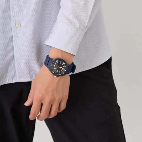 Citizen Q&Q Watch Cue and Cue Analog Radio Wave Solar 10 ATM Water Resistant Urethane Band D02A-002VK Men's Blue