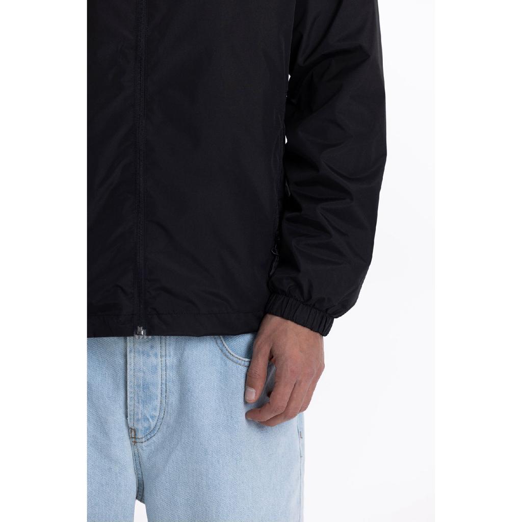 Мужской черный плащ с капюшоном на подкладке и карманами - куртка-ветровка