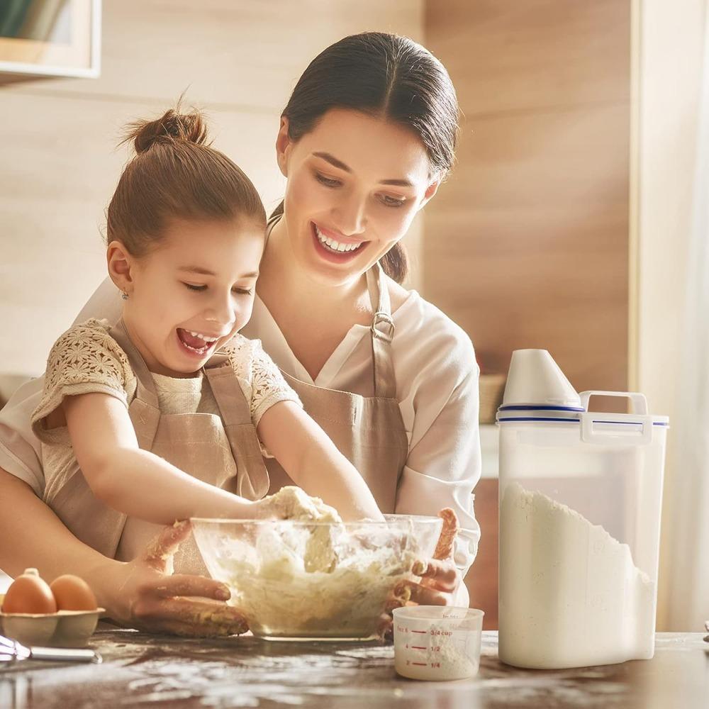 Food Storage Rice Jar 4 Lb 1/2 Kg Rice Dispenser with Measuring Cup, BPA Free Plastic Kitchen Food Storage Rack for Oatmeal