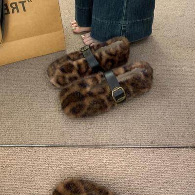 Фан Гуй~ Корейская версия летних квадратных босоножек на толстом каблуке с открытым носком и стразами 2025 новые сандалии-гладиаторы двойного ношения