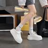 Кожаная платформа белые туфли женские 2025 осень новые универсальные повседневные спортивные кеды на утолщенной мягкой подошве туфли-хлебушки