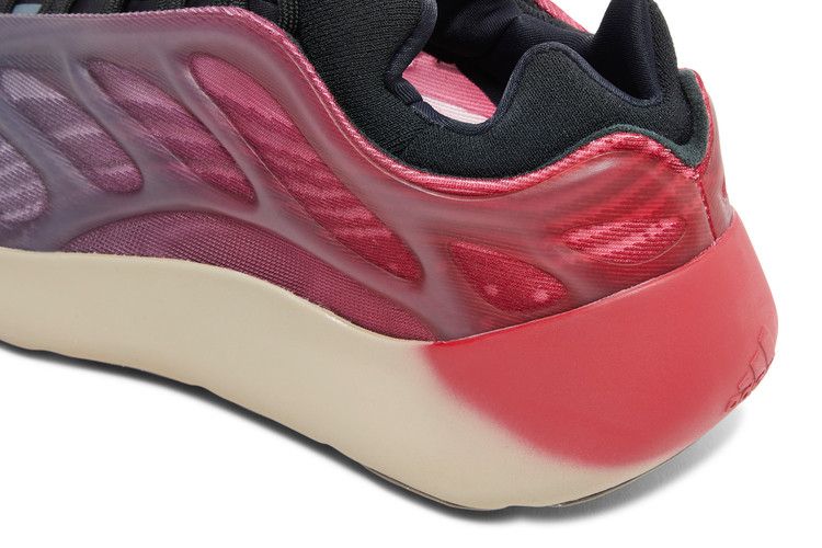 Мужские кроссовки adidas Yeezy 700 V3 Fade Carbon Fade Carbon/Fade Carbon-Fade Carbon