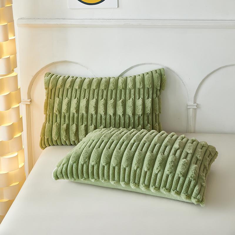 Плюшевая наволочка на длинную подушку из искусственного кроличьего меха - Двусторонняя наволочка из молочного велюрового флиса