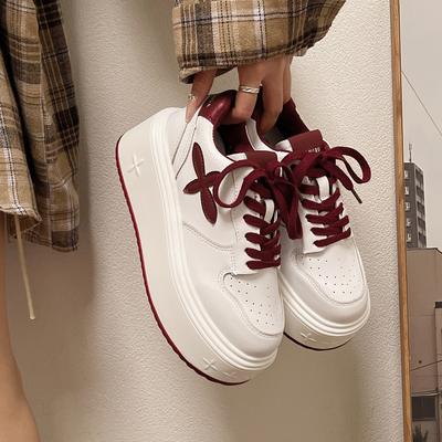 Женская обувь – Кроссовки