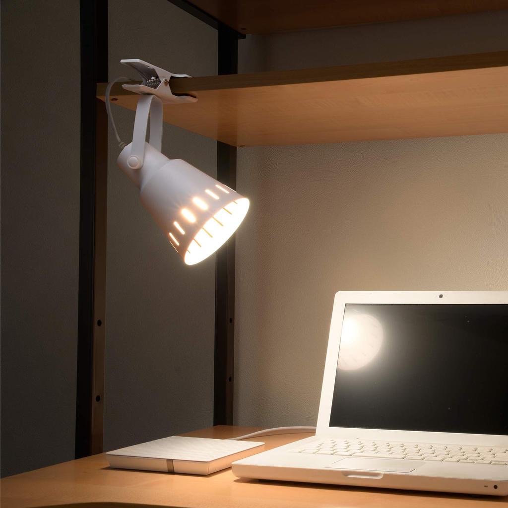 Clip Light E26 White OHM Ohm Electric LTC-N126AW-W 06-0833