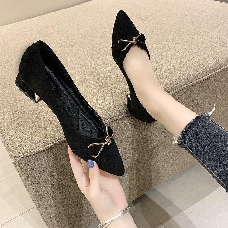 Одиночные туфли женские весна-лето 2025 новые универсальные одиночные туфли на толстом каблуке профессиональные рабочие туфли черные замшевые на низком каблуке
