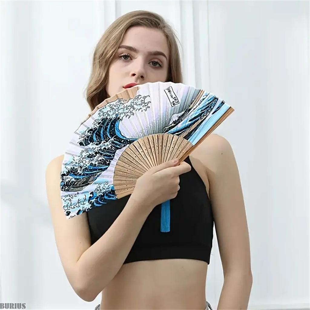 Vinatge Wave Fan Портативный складной вентилятор Карманный вентилятор для украшения свадебной вечеринки Танцевальные выступления Подарки