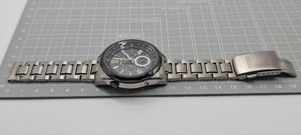 [USED] SEIKO Brightz Radio-Controlled Solar Chronograph Watch 8B82