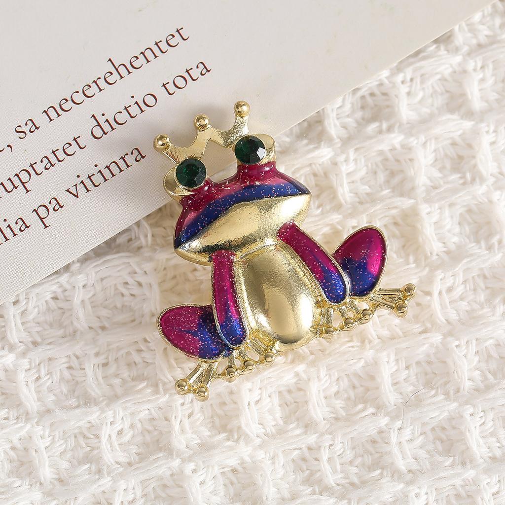 European and American Dripping Frog Brooch Women's Animal Pin Anti-exposure Clothing Accessories