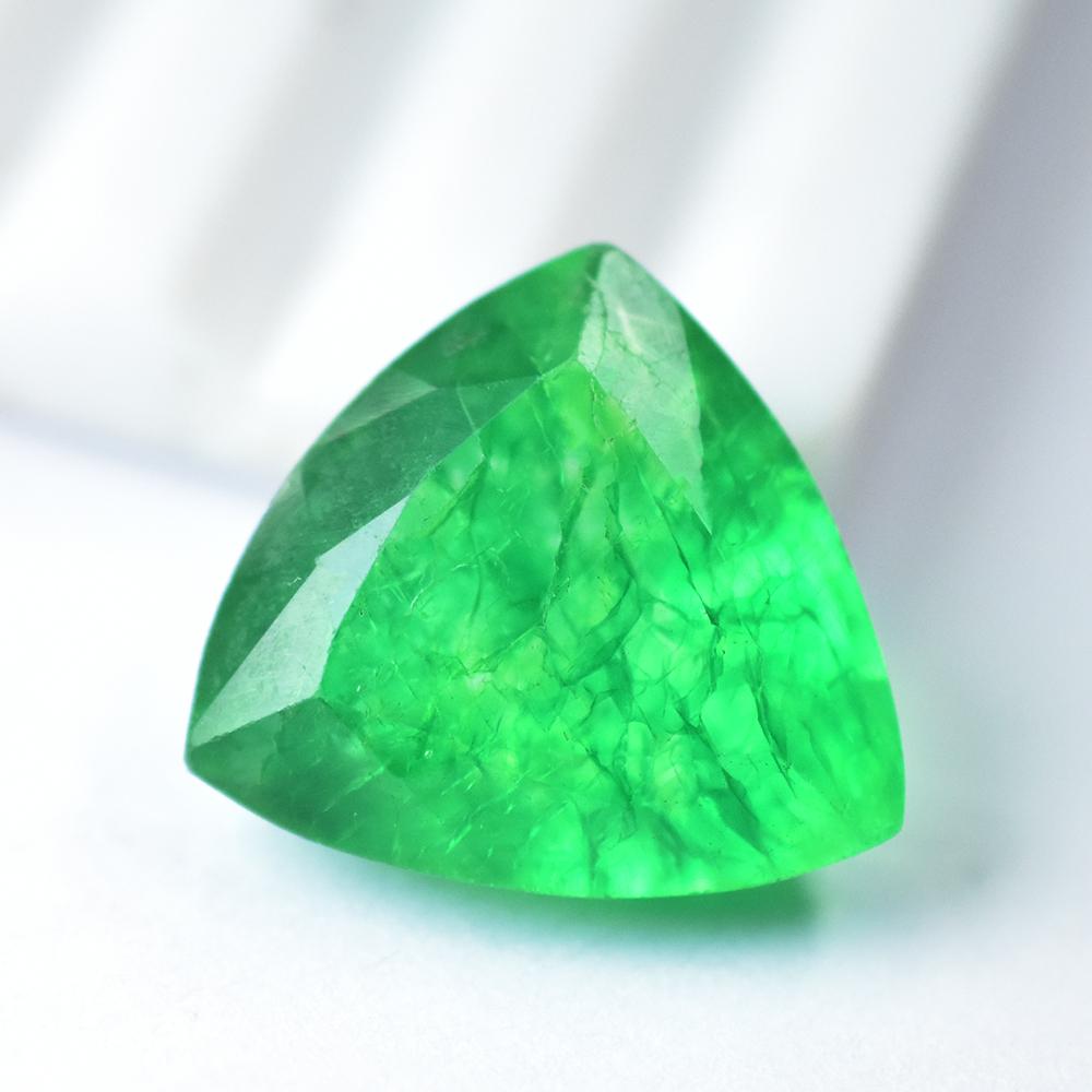 Natural Green Emerald Loose Gemstone 15.45 ct Trillion Cut for Jewelry Making and Gem Collections