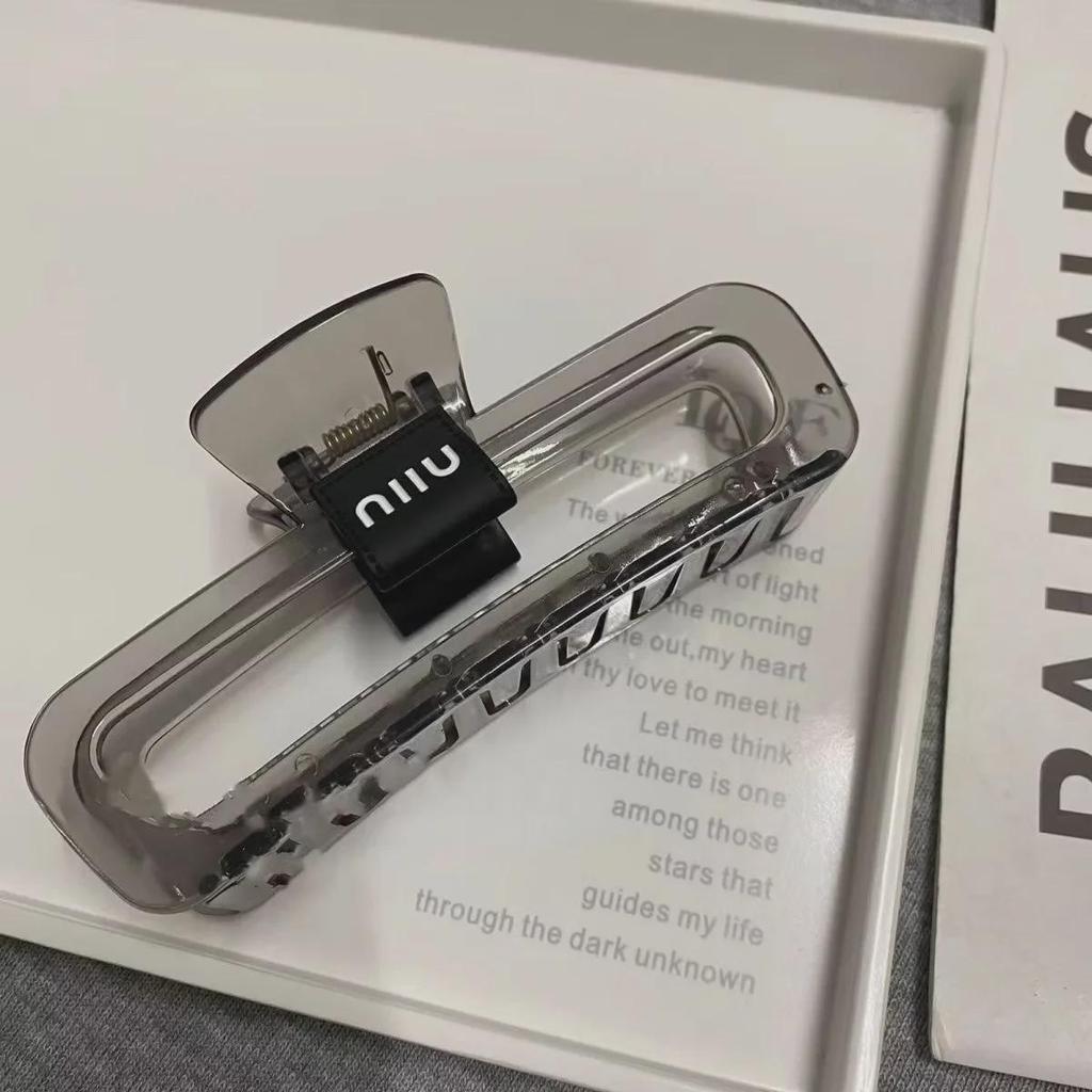 Корейская длинная акриловая заколка для волос на затылке — простой и универсальный дизайн