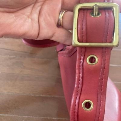 Сумка-ведро на плечо Coach Красная 9953 Винтажная кожа Легкие следы использования