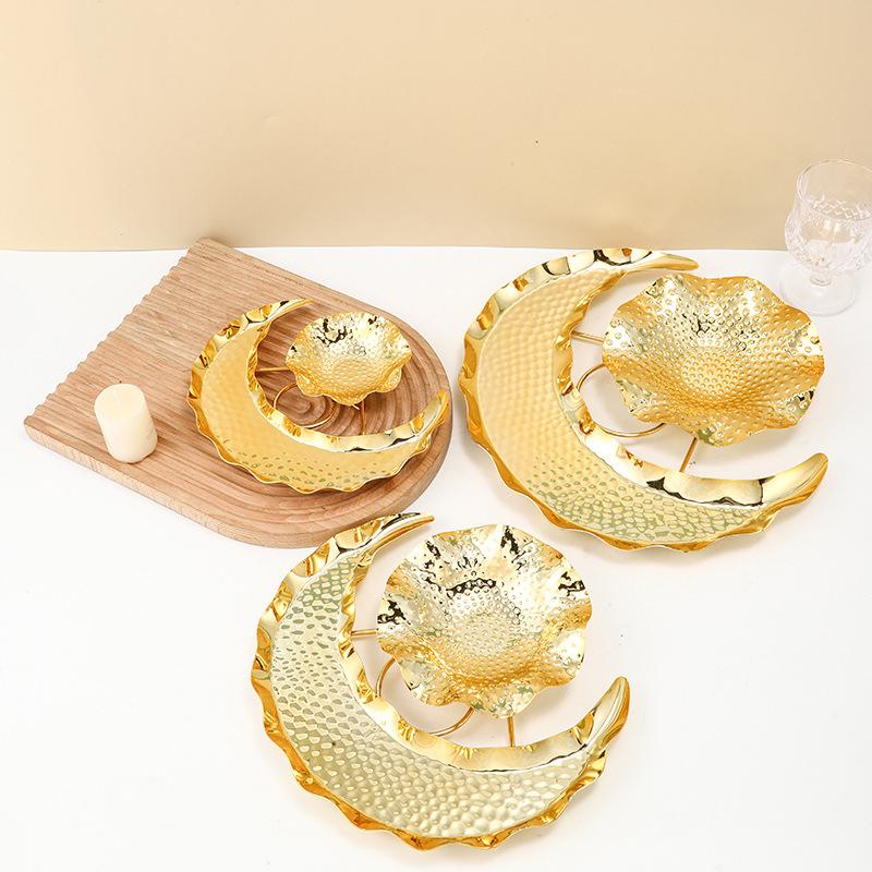 Gold Snack Plate Creative Crafts Display Moon Design Decorative Metal Pallet Handmade Storage Tray Fruit Cake Festival Supplies