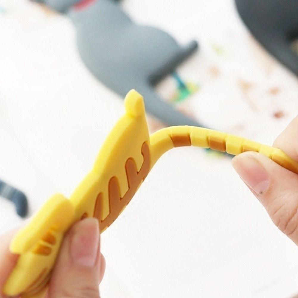 Multifunction Fashion Free Punching Easy To Install Home Decor Save Space Hook Fridge Magnet Cat Hook Refrigerator Sticke