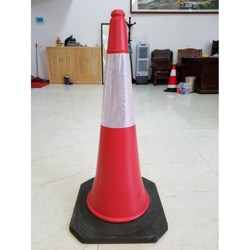 75cm Reflective Traffic Cone for Road Emergencies and Highway Intersections