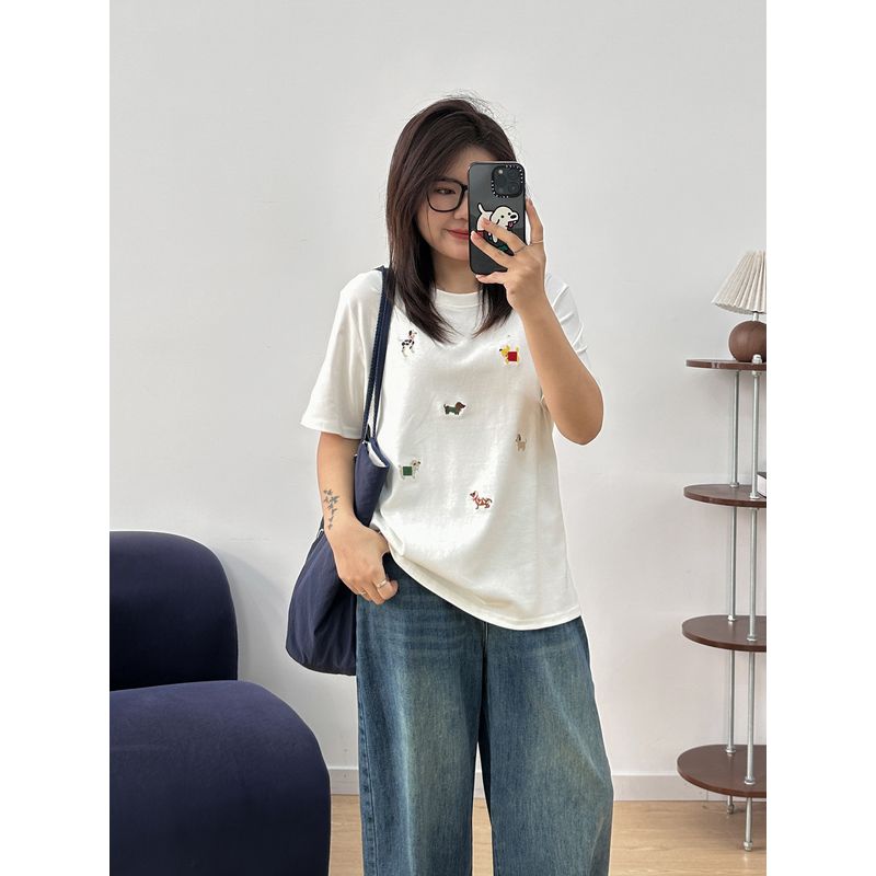 Wanwan Plus Size Design Embroidered Regular Shoulder Short Sleeve T-Shirt for Women, Summer Round Neck Tee for Plus Size Women, Slimming Top