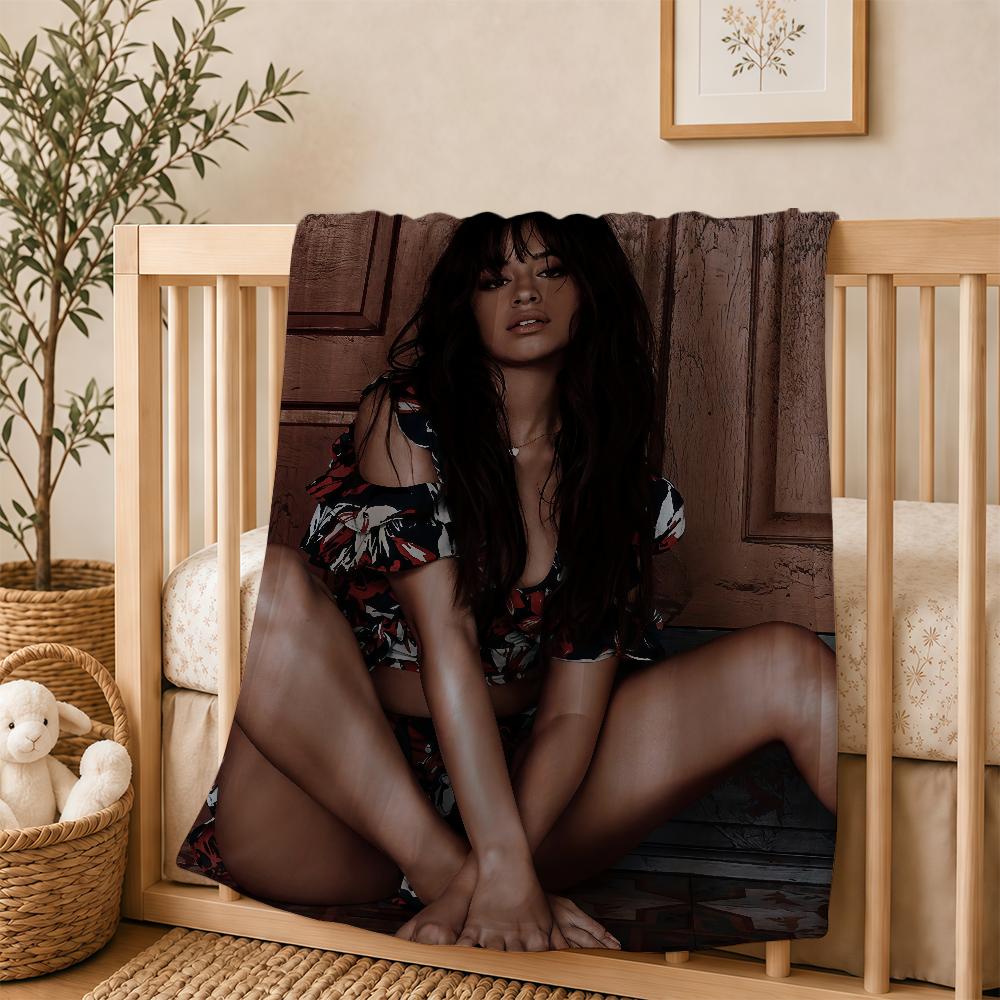 Плед singer C-Camila C-Cabello для мягкого тепла на колени для спальни, гостиной, кровати, дивана, кемпинга, пикника, офиса. Подарок