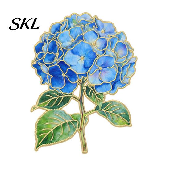 Decorative Clothing Pin Brooch Pin, Enamel Flower Design with Smooth Edges, Artistic Lightweight Zinc Alloy Badge for Jackets Scarves Bags Gift Lapel