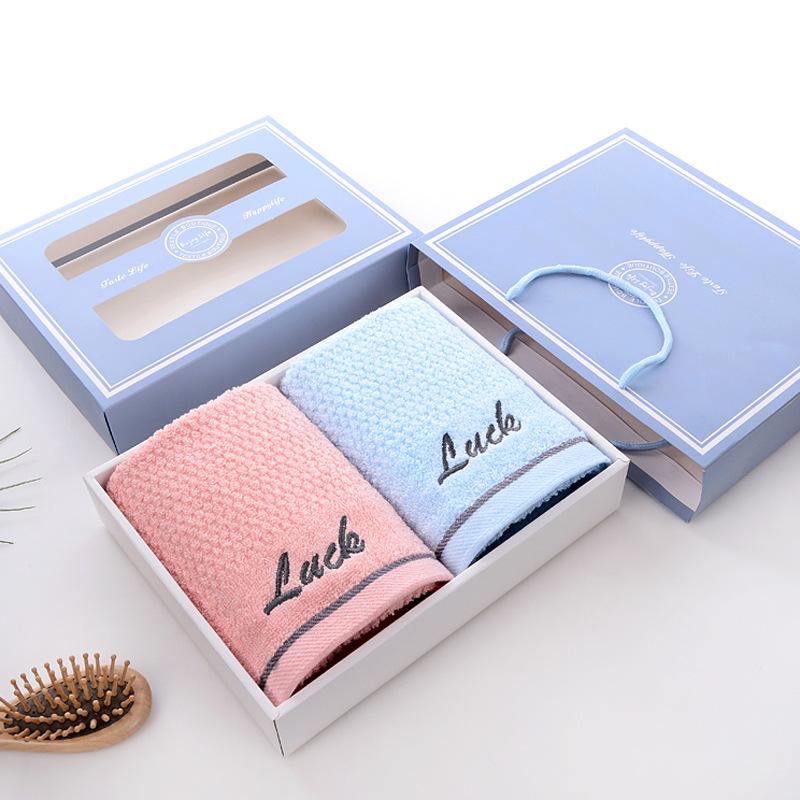 Подарочный набор из хлопковых полотенец с индивидуальным логотипом