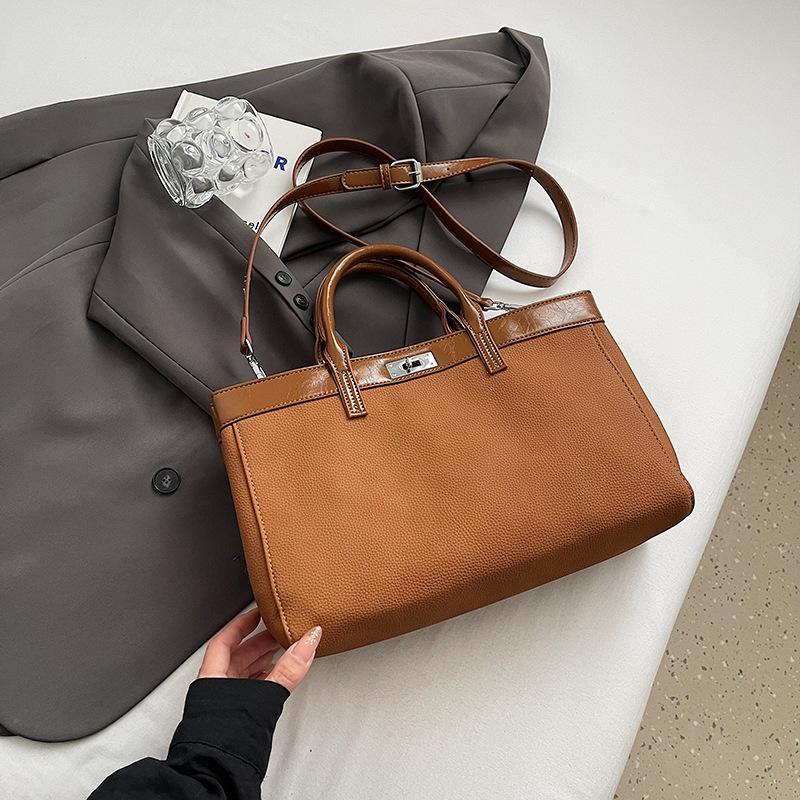 Большая вместительная повседневная сумка женская 2024 новая модная сумка-мессенджер осень-зима универсальная портативная сумка-тоут для поездок на работу