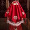Невеста в красной фате 2025: Высококлассный свадебный головной убор Сюхэ с ретро-вышивкой