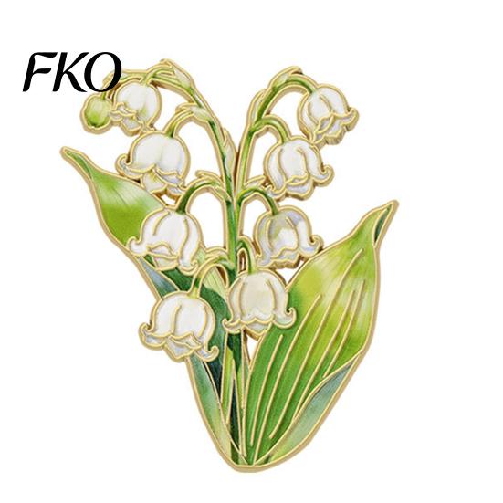 Smooth Edge Brooch Pin, Enamel Flower Design with Edges, Long-lasting Lightweight Zinc Alloy Badge for Jackets Scarves Bags Gift Exquisite Shape