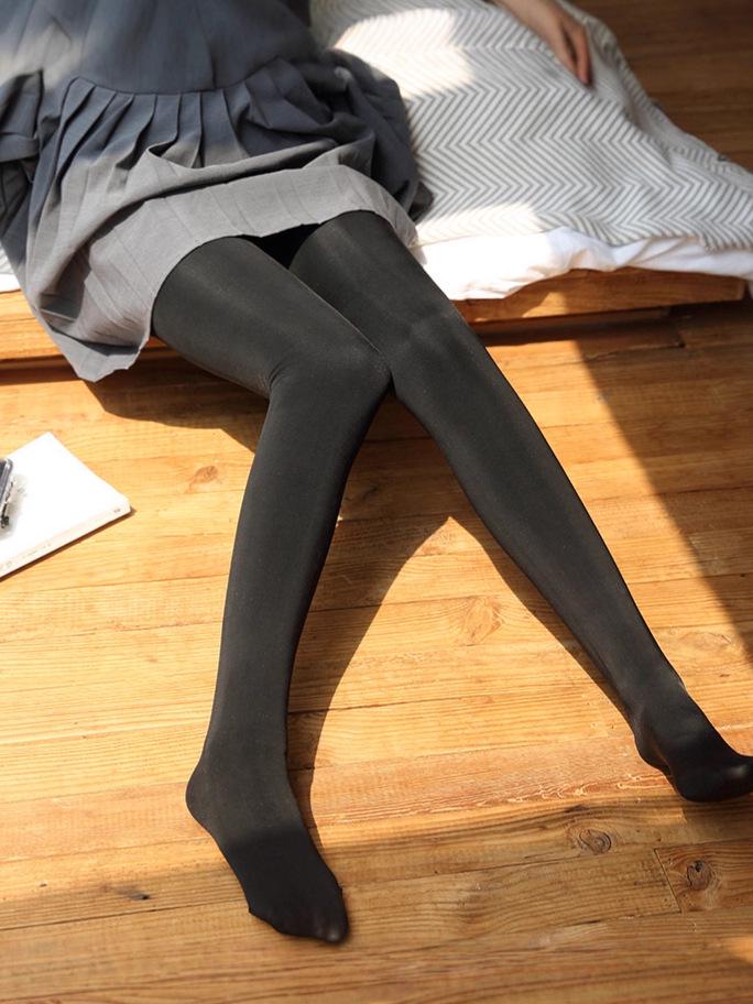 Женские зимние леггинсы больших размеров на флисовой подкладке - Черные теплые штаны с ластовицей, не провисающие в области промежности