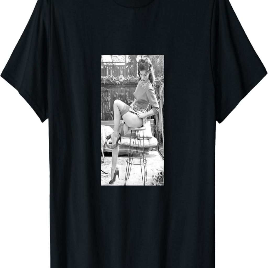 Ретро мотив на футболке, Винтажная черно-белая фотография от Frau T-Shirt