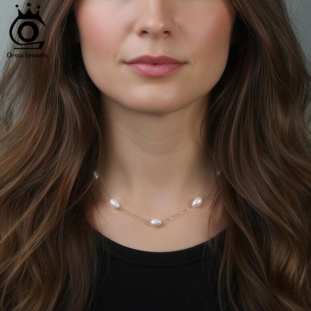 ORSA JEWELS 14-каратное золото 925 пробы Стерлинговое серебро Жемчужный чокер с 7-8 мм Ручной работы Барочный жемчуг Тонкая цепочка для женщин GPN97