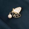 Imitation Fritillary Butterfly Pearl Brooch High-End Women'S Delicate New Year'S Tide Suit Pin Versatile Pearl Corsage