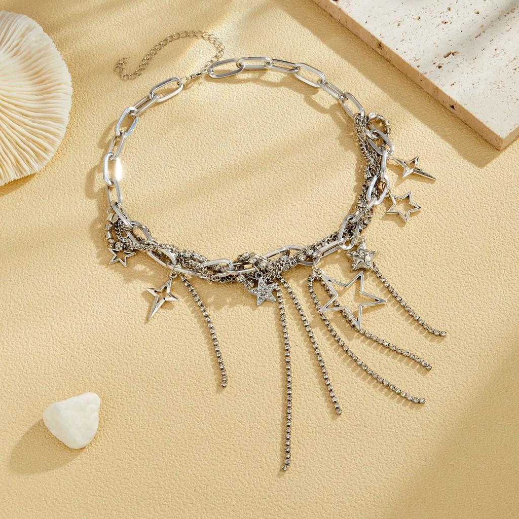 Fashionable And Heart Star Shaped Necklace For Women Shimmering Charm Rhinestone