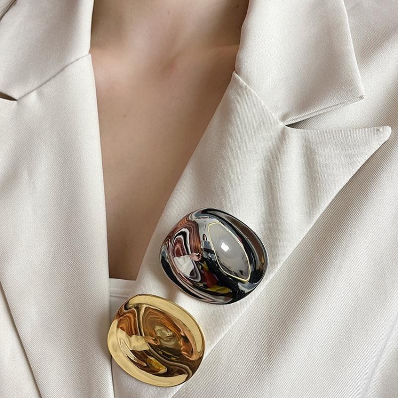 Minimalist Geometric Metal Big Round Brooch Pin Trend Suit Accessories Statement Jewelry for Unisex Men Women