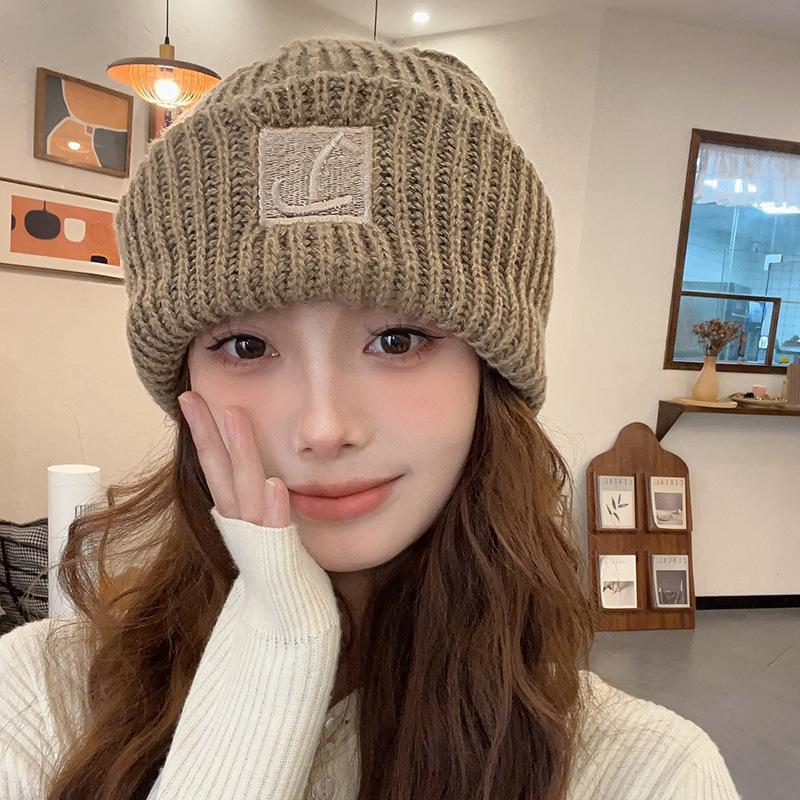 Woolen Hats for Men and Women Loose and Warm Piles of Cold Hats Big Face and Small Knitted Ear Protection Hats