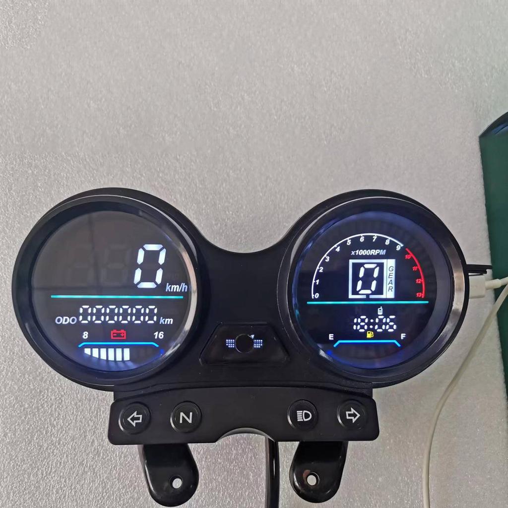 Motorcycle oil Meter Modified YBR125 Voltage Oil Level Speed With USB Charging Function Electronic Models for Honda CG125 2000-2