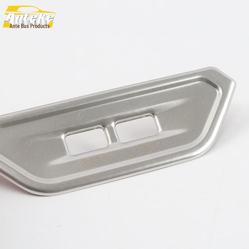 18 Lavida PLUS Rear USB Port & Cigarette Lighter Frame