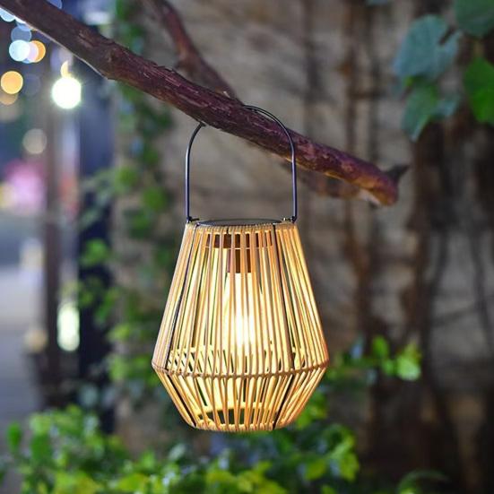 Nostalgie Rattan Woven Solar Lantern, Outdoor Faux Light, Rustic Waterproof Powered Hanging Lantern for Garden Balcony Patio Porch Decor