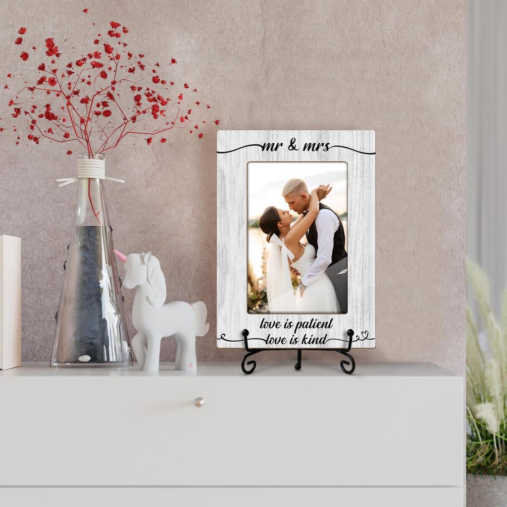 Utaqer Mr & Mrs Picture Frame, Picture Gifts For Wife Husband Couples, Wooden Picture Frame For Birthday Wedding Engagement Newlywed Anniversary