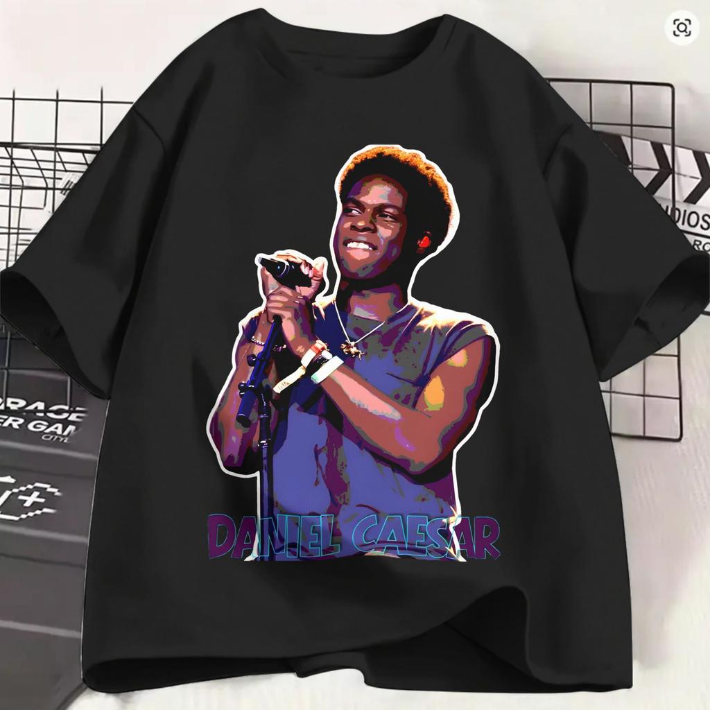 Daniel Caesar Tshirt Summer Hippie T Shirts Unisexs Cotton Crewneck Oversized Clothes Short Sleeve Y2k Fun Tops
