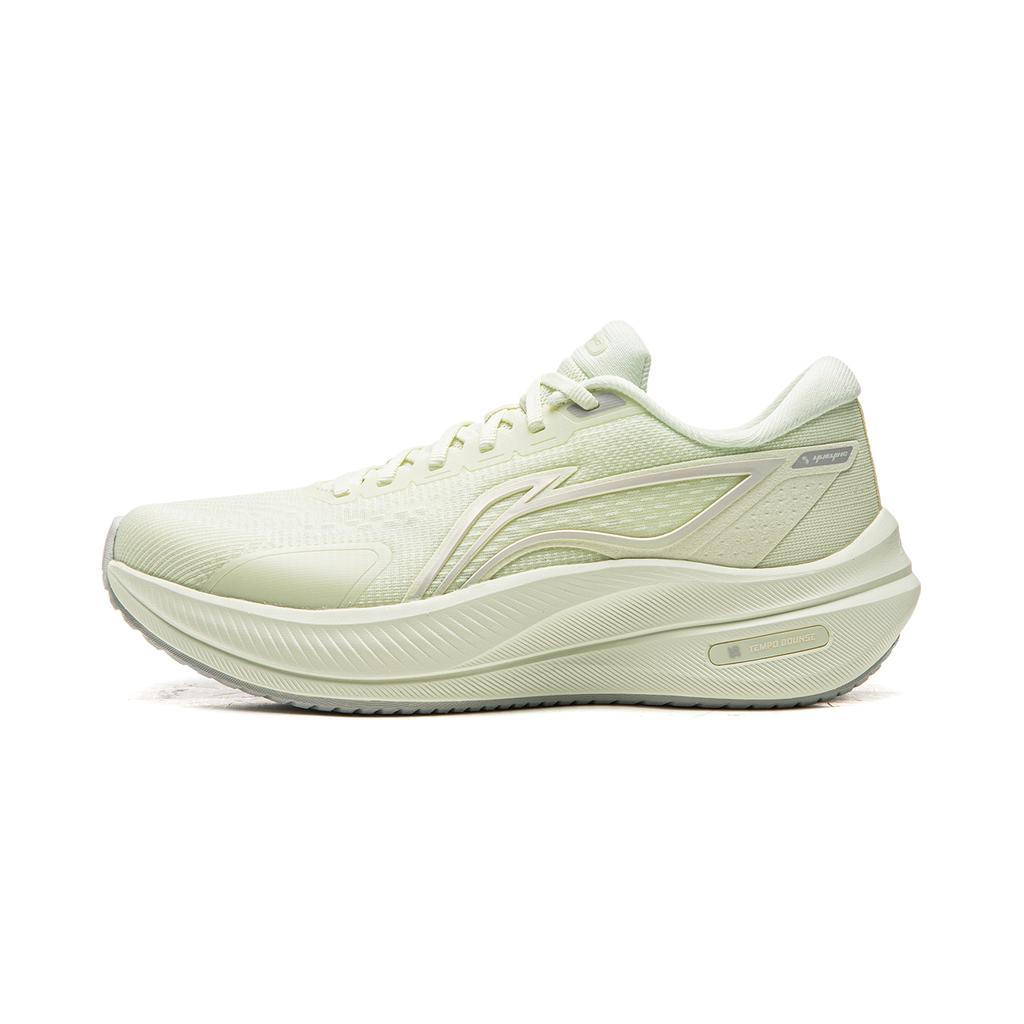 Li Ning Yueying 5 Амортизирующие износостойкие низкие повседневные беговые кроссовки женские светло-зеленые ARHW004-9