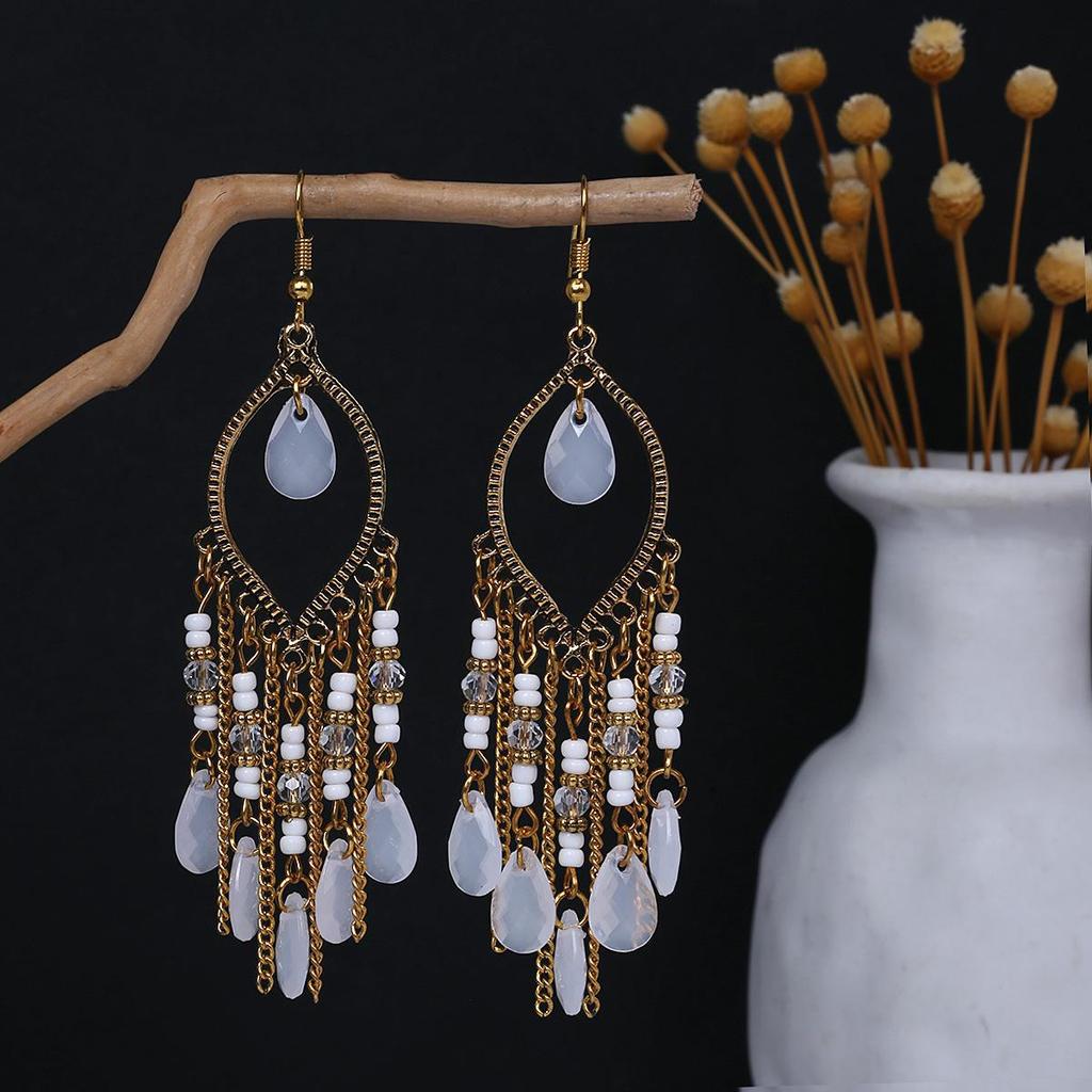 Серьги-кисточки с рисовыми бусинами и каплями воды в стиле бохо - этнический стиль, яркая индивидуальность