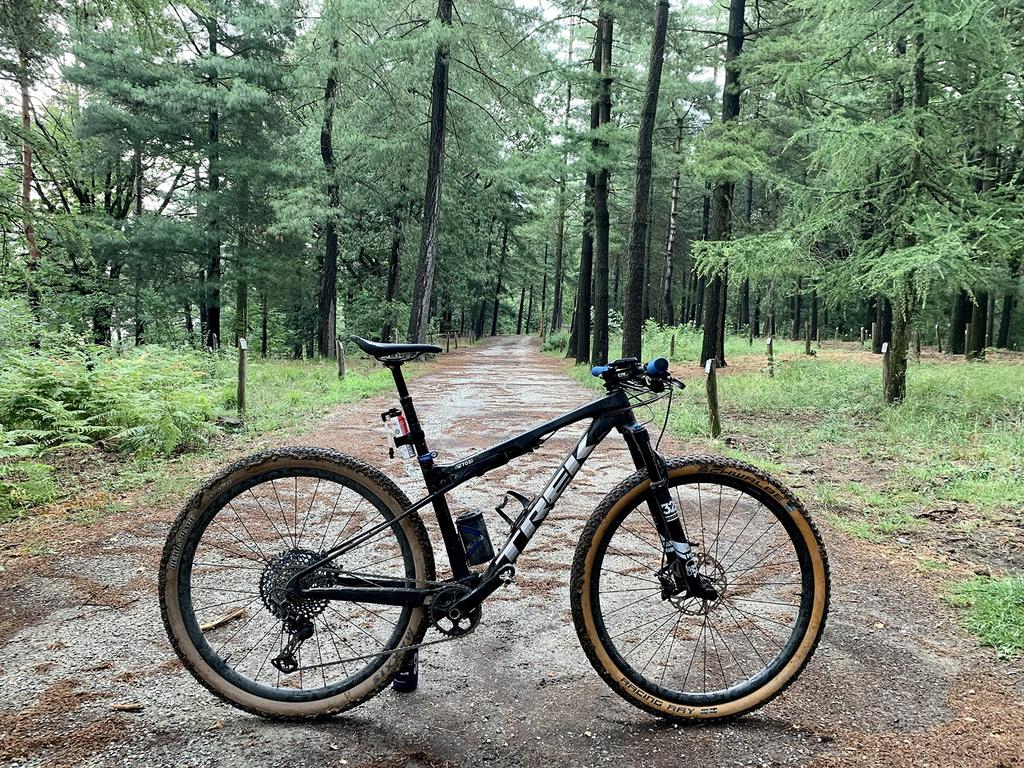 selle sanmarco Велосипедное седло GND короткое Dynamic Narrow 322MN401