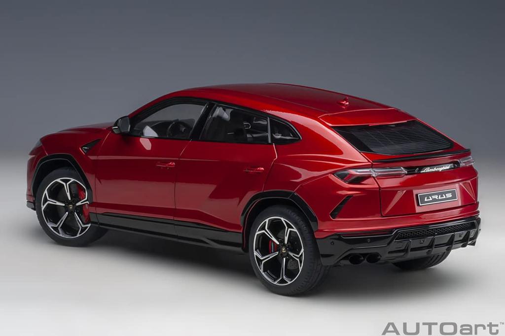 AUTOart Lamborghini Urus Pearl Red Finished Product 1/18