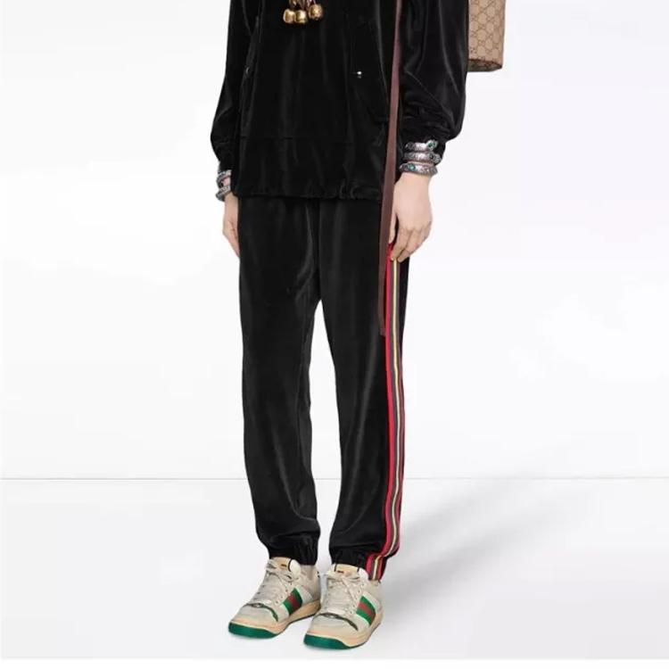 Gucci Chenille jogging pant with patch 572917XJA5W-1082