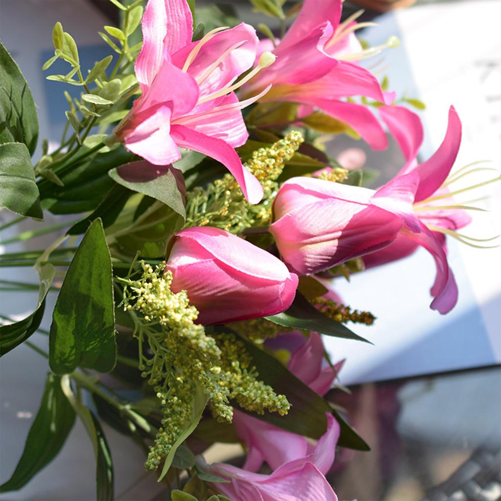 Искусственные цветы тюльпаны Поддельный букет лилий Реалистичное шелковое цветочное украшение для жертвоприношения Поминовения усопших