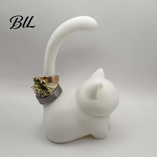 Compact Jewelry Organizer Cute Cat Ring Holder, Minimalist Stand for Bedroom Dressing Practical Storage Gift Table, Decorative Sitting Rings